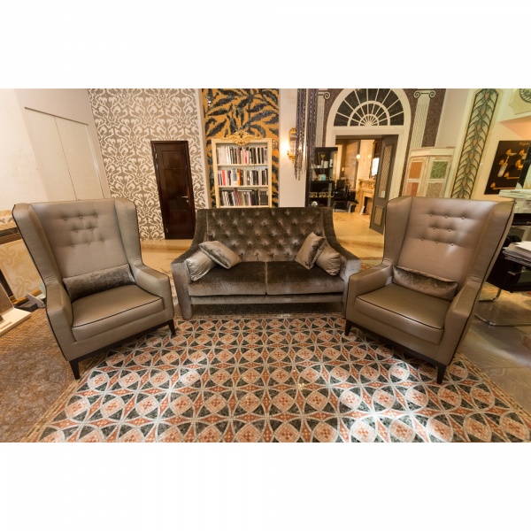 Диван 190х110хН104, ткань категории Leather Star-Z283/8, 2 подушки 25х60-ткань категории Top-Z163/03, 2 подушки 40х40-ткань категории Leather Star-Z283/8