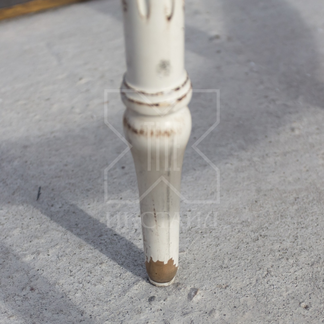 Барный стул, мод. Луиджи, 55х48хh121,5 см, отделка античный кремовый, ткань BHR, декор.эл-ты: состаренное золото